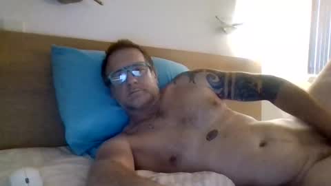 Snapshot of pulllin4u chatting on 26, 4, 2026 pulllin4u online show from 26, 4, 2026