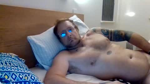 Snapshot of pulllin4u chatting on 15, 5, 2026 pulllin4u online show from 15, 5, 2026