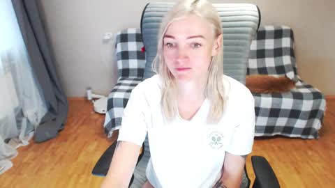 Snapshot of puma_ma chatting on 11, 9, 2025 Polly online show from 11, 9, 2025