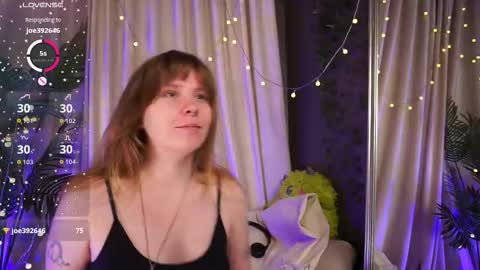 Snapshot of pure_dirt chatting on 25, 9, 2025 constant schedule Wednesday  Friday  Saturday  Sunday  The Rosemarie online show from 25, 9, 2025