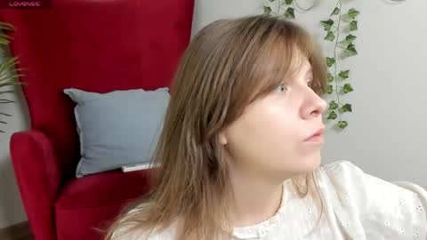 constant schedule Wednesday  Friday  Saturday  Sunday  The Rosemarie online show from 20, 4, 2026