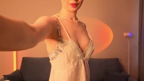 Snapshot of puree_eva chatting on 26, 5, 2026 Eva online show from 26, 5, 2026