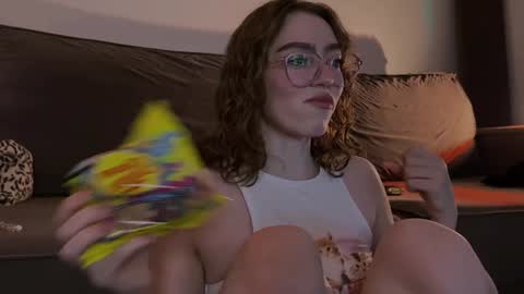 Marie online show from 22, 12, 2024