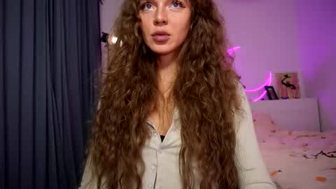 Snapshot of purple_baby chatting on 10, 10, 2025 Sasha wait you here 6 of November. will celebrate my B- day online show from 10, 10, 2025