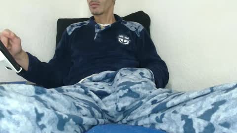 Snapshot of pussyhunterpt chatting on 1, 2, 2025 Ruck Fules online show from 1, 2, 2025