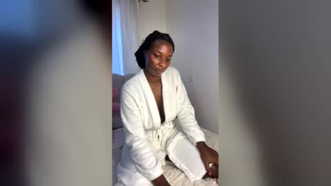 Snapshot of pussylash chatting on 21, 12, 2025 kate and noels online show from 21, 12, 2025