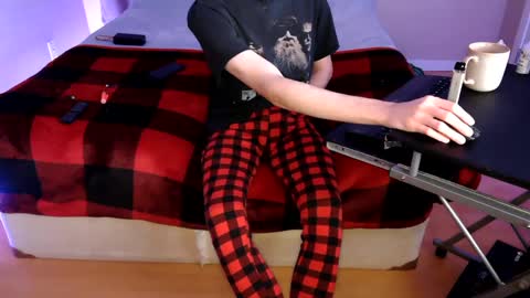 pussylover2182 online show from 8, 12, 2024