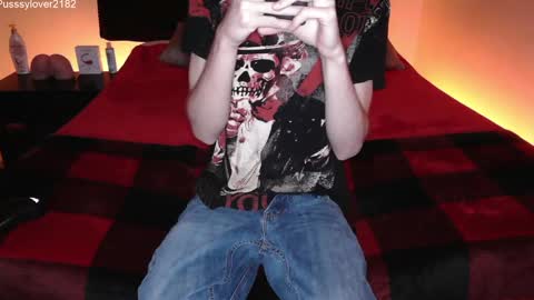 pussylover2182 online show from 24, 9, 2025