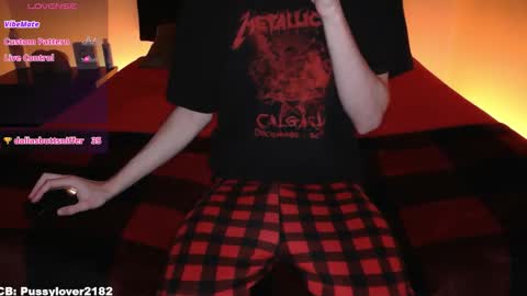 Snapshot of pussylover2182 chatting on 21, 11, 2025 pussylover2182 online show from 21, 11, 2025