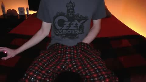 Snapshot of pussylover2182 chatting on 22, 12, 2025 pussylover2182 online show from 22, 12, 2025