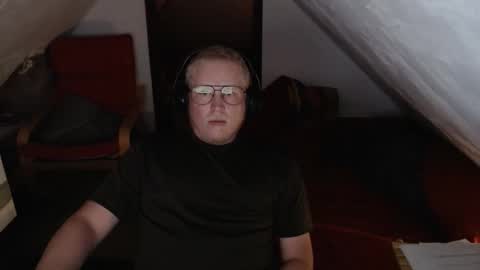 pussylovercb online show from 19, 9, 2025