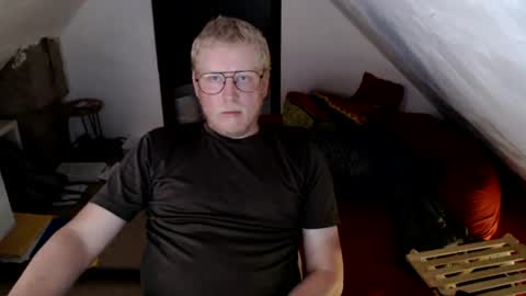 Snapshot of pussylovercb chatting on 28, 6, 2026 pussylovercb online show from 28, 6, 2026