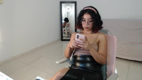 Izumi online show from 24, 2, 2025