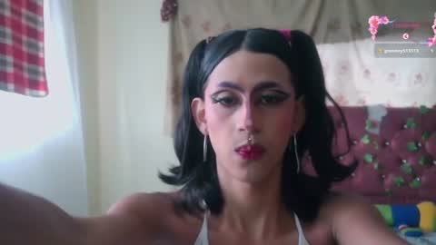 Snapshot of putiputisexo chatting on 25, 6, 2026 putinaicolls online show from 25, 6, 2026