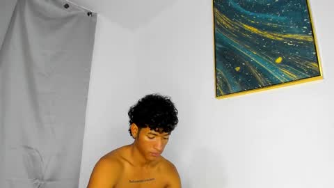Snapshot of pyke_cum chatting on 20, 2, 2025 pyke_cum online show from 20, 2, 2025