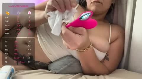 quecosatanrica online show from 4, 4, 2026