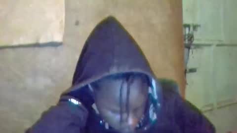 Snapshot of queen014 chatting on 11, 11, 2025 queen014 online show from 11, 11, 2025