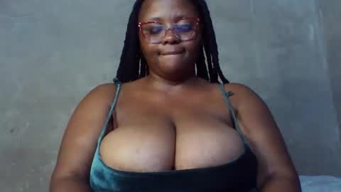 queen2302 online show from 2, 4, 2026