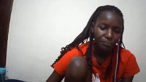 Snapshot of queen_0012 chatting on 24, 6, 2026 asher online show from 24, 6, 2026