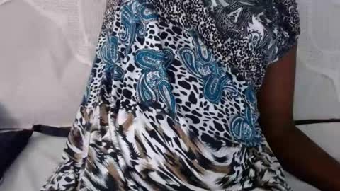 Snapshot of queen_12344 chatting on 26, 1, 2025 emmie online show from 26, 1, 2025