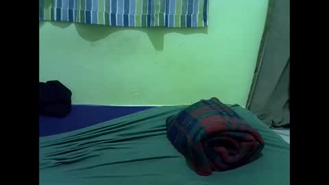 Snapshot of queen_diva01 chatting on 25, 4, 2026 queen_diva01 online show from 25, 4, 2026