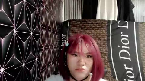 Snapshot of queen_elicktra chatting on 17, 4, 2026 JOY online show from 17, 4, 2026