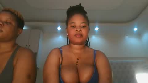 Snapshot of queen_kikih chatting on 29, 5, 2026 Queen kikih online show from 29, 5, 2026