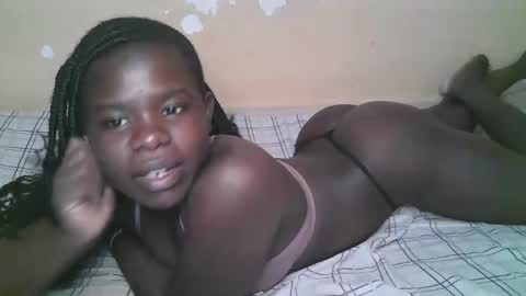 Snapshot of queen_latasha chatting on 19, 2, 2026 queen_latasha online show from 19, 2, 2026