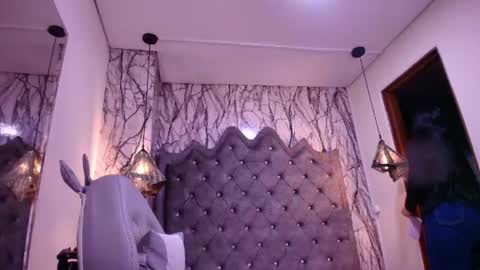Snapshot of queen_nyxx chatting on 14, 6, 2026 QueenNyx online show from 14, 6, 2026
