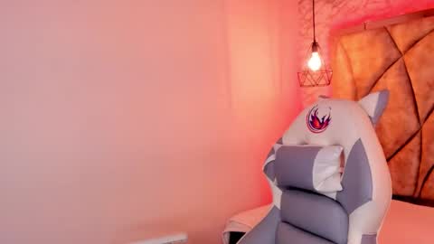   online show from 7, 2, 2025