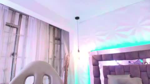 Snapshot of queen_perla_ chatting on 19, 6, 2026 online show from 19, 6, 2026