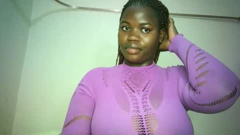 Queen Sara online show from 2, 4, 2026