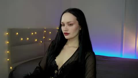 Snapshot of queenaliss chatting on 2, 7, 2026 Your world and the universe Aliss online show from 2, 7, 2026