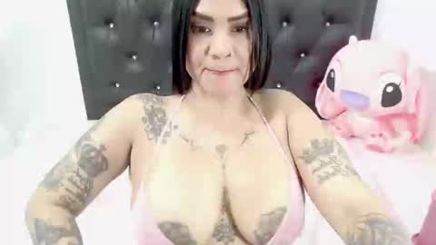Queenbusty1 online show from 22, 2, 2026