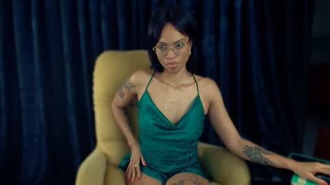 Sweet Goddess online show from 15, 1, 2025