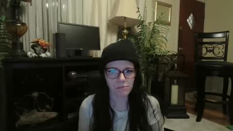 queenjmmannen18 online show from 5, 1, 2025