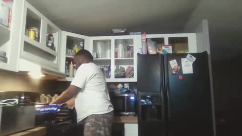 Snapshot of queenking55 chatting on 14, 2, 2025 Queen N King Fun Night online show from 14, 2, 2025