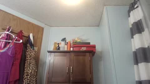 Snapshot of queenking55 chatting on 3, 3, 2025 Queen N King Fun Night online show from 3, 3, 2025