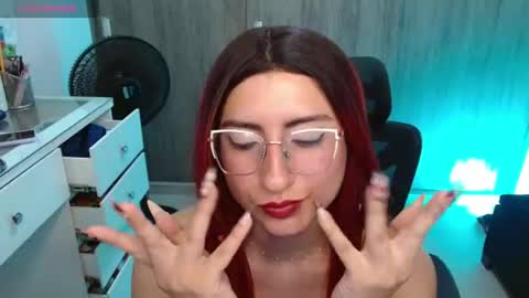 Snapshot of queenlilith_paradise chatting on 7, 8, 2026 Queenlilith online show from 7, 8, 2026