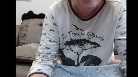 Snapshot of queenmymind chatting on 13, 10, 2025 queenmymind online show from 13, 10, 2025