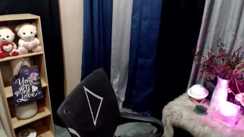 Mikka online show from 2, 12, 2025