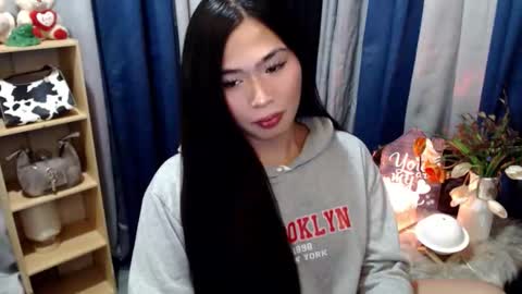 Mikka online show from 5, 3, 2026