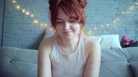 Snapshot of queenofmodels chatting on 27, 2, 2025 QueenOfModels online show from 27, 2, 2025