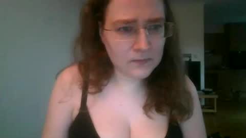Snapshot of queenofthenights chatting on 24, 6, 2026 queenofthenights online show from 24, 6, 2026
