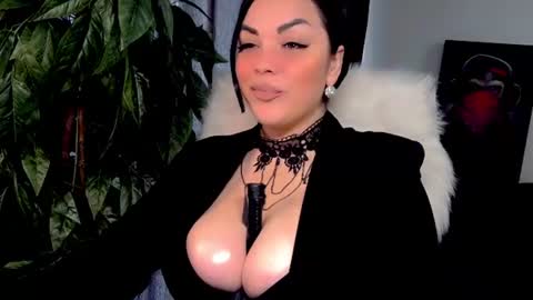 I am online every day from 1800 - 0100 online show from 15, 7, 2026
