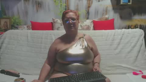 QueenPammy online show from 9, 2, 2025