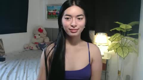 Snapshot of queenpinay69 chatting on 4, 10, 2025 QueenPinay69 online show from 4, 10, 2025