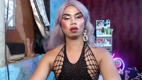 queenpinayebony_xx online show from 30, 3, 2026