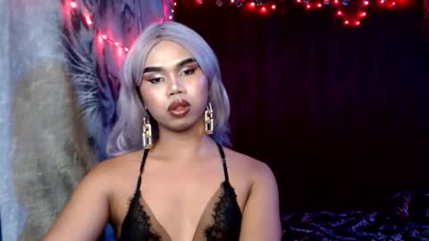 Snapshot of queenpinayebony_xx chatting on 27, 5, 2026 queenpinayebony_xx online show from 27, 5, 2026
