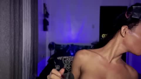 ValentinaMoone online show from 17, 10, 2025